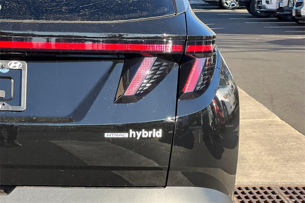 new 2025 Hyundai TUCSON Hybrid car, priced at $34,335