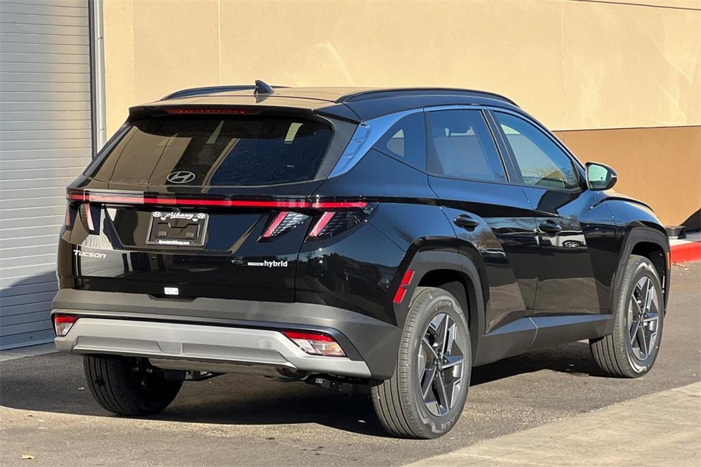 new 2025 Hyundai TUCSON Hybrid car, priced at $34,335