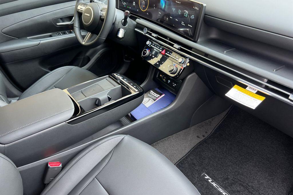 new 2026 Hyundai TUCSON Hybrid car, priced at $36,638