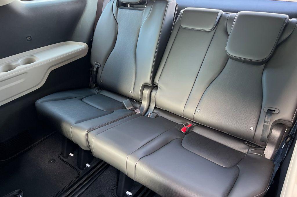 used 2023 Kia Carnival car, priced at $33,500