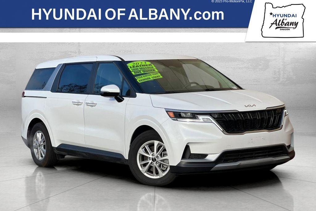 used 2023 Kia Carnival car, priced at $33,500