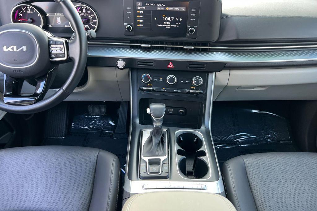 used 2023 Kia Carnival car, priced at $33,500