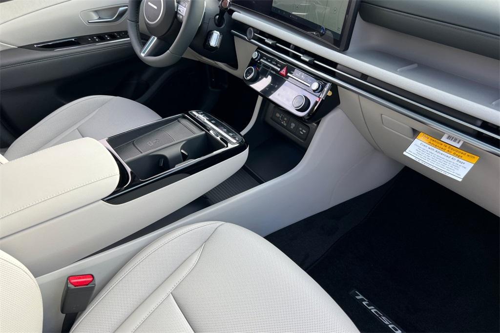 new 2026 Hyundai TUCSON Hybrid car, priced at $43,661