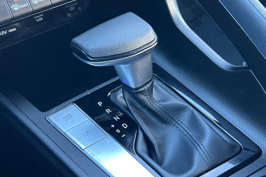 used 2022 Hyundai Elantra car, priced at $16,995