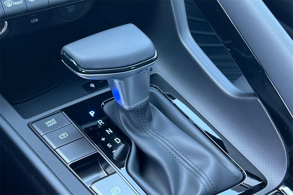 new 2025 Hyundai ELANTRA HEV car, priced at $25,995