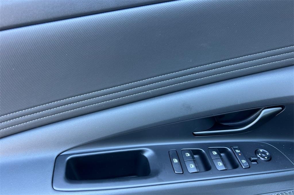 new 2025 Hyundai ELANTRA HEV car, priced at $25,995