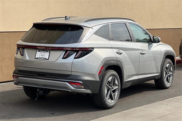 new 2025 Hyundai Tucson car, priced at $33,904