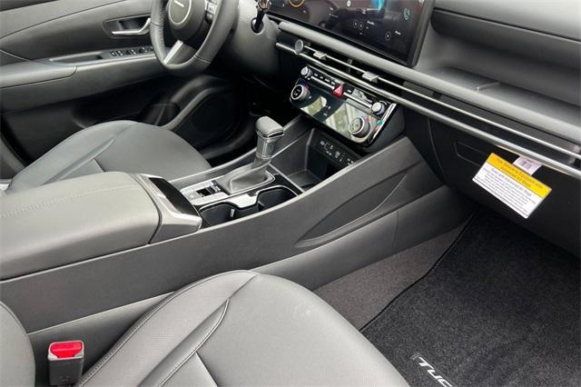 new 2025 Hyundai Tucson car, priced at $33,904