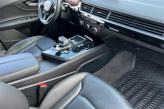 used 2018 Audi Q7 car, priced at $17,500