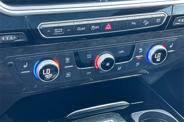 used 2018 Audi Q7 car, priced at $17,500