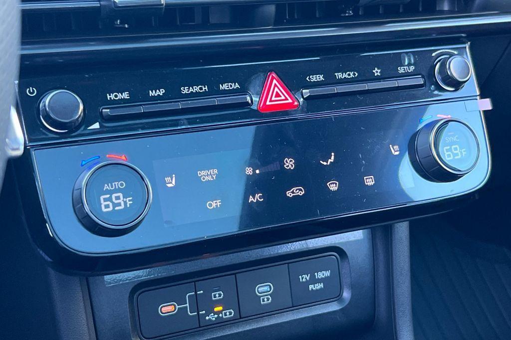 new 2025 Hyundai TUCSON Hybrid car, priced at $39,110