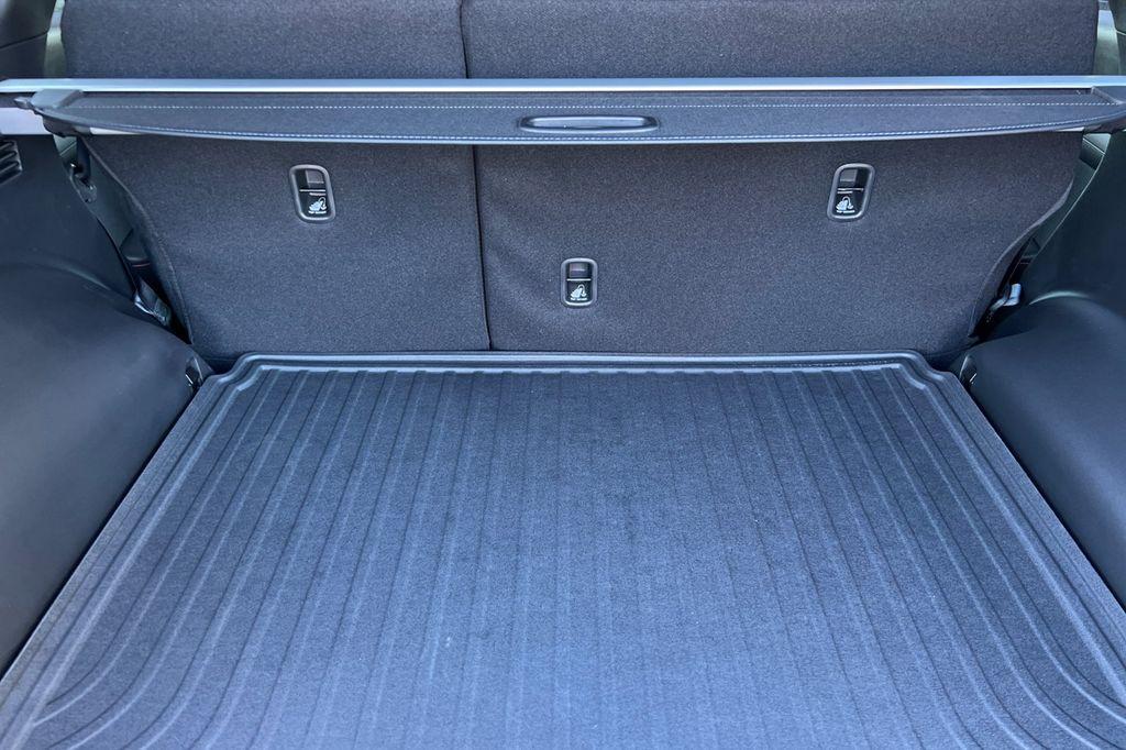 new 2025 Hyundai TUCSON Hybrid car, priced at $39,110