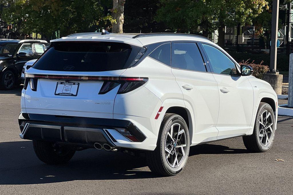new 2025 Hyundai TUCSON Hybrid car, priced at $39,110