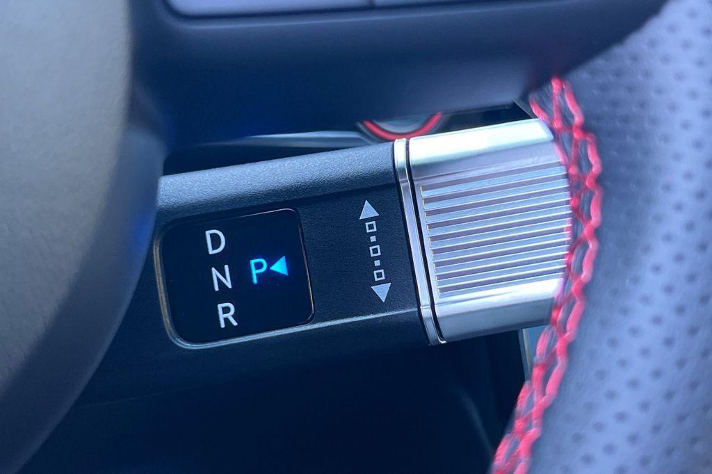 new 2025 Hyundai TUCSON Hybrid car, priced at $39,110