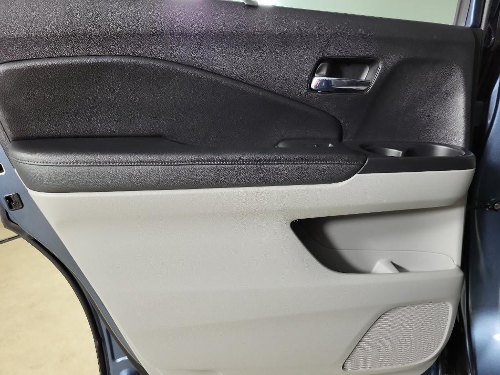 used 2020 Honda Pilot car, priced at $26,994