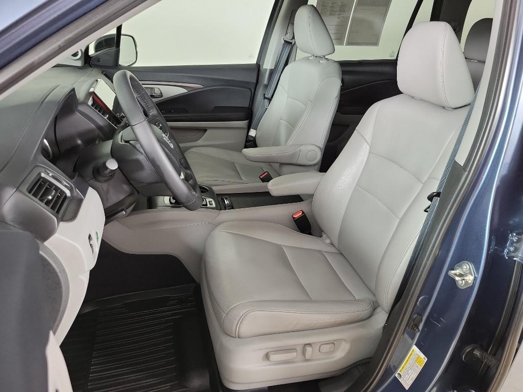 used 2020 Honda Pilot car, priced at $26,994