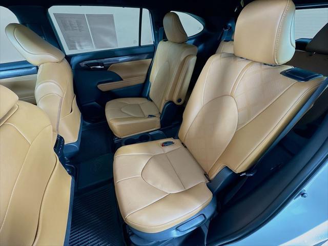 used 2024 Toyota Highlander Hybrid car, priced at $55,499