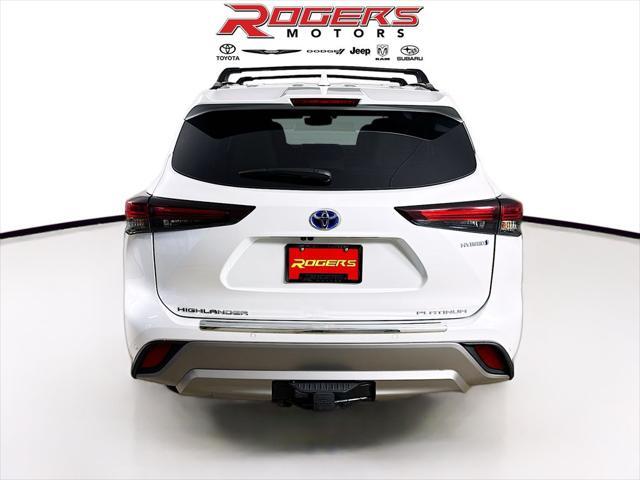 used 2024 Toyota Highlander Hybrid car, priced at $55,499