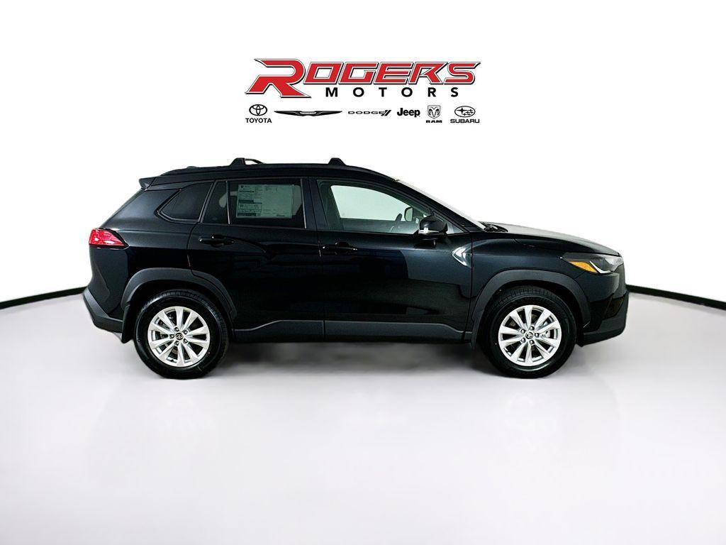 new 2025 Toyota Corolla Cross car, priced at $30,423