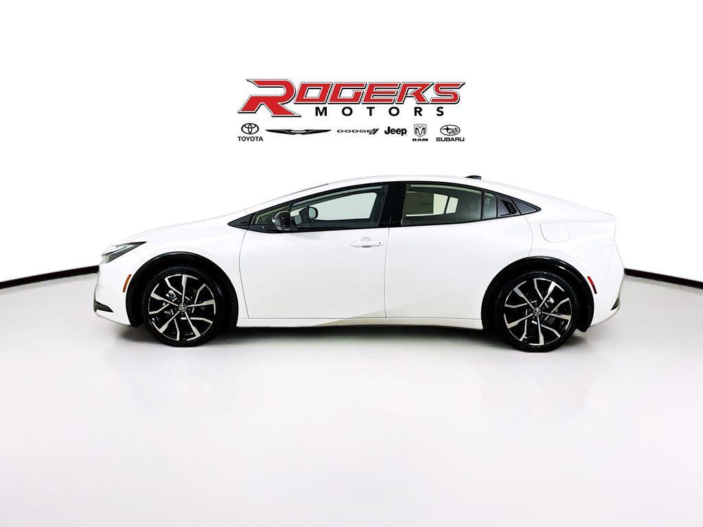 new 2026 Toyota Prius Plug-In Hybrid car, priced at $43,767