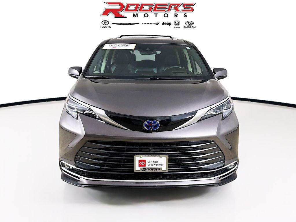 used 2024 Toyota Sienna car, priced at $57,500