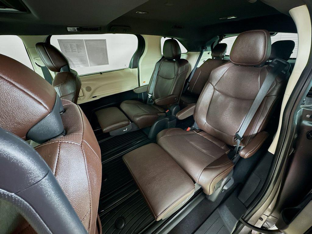 used 2024 Toyota Sienna car, priced at $57,500