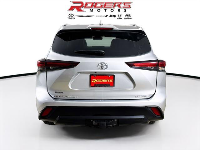 used 2024 Toyota Highlander car, priced at $47,999
