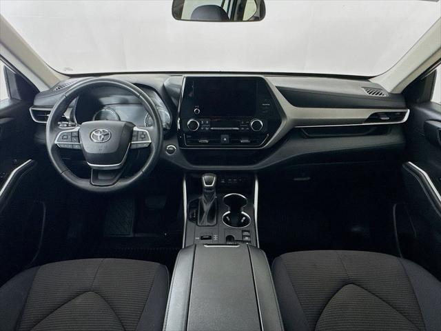 used 2023 Toyota Highlander Hybrid car, priced at $40,000