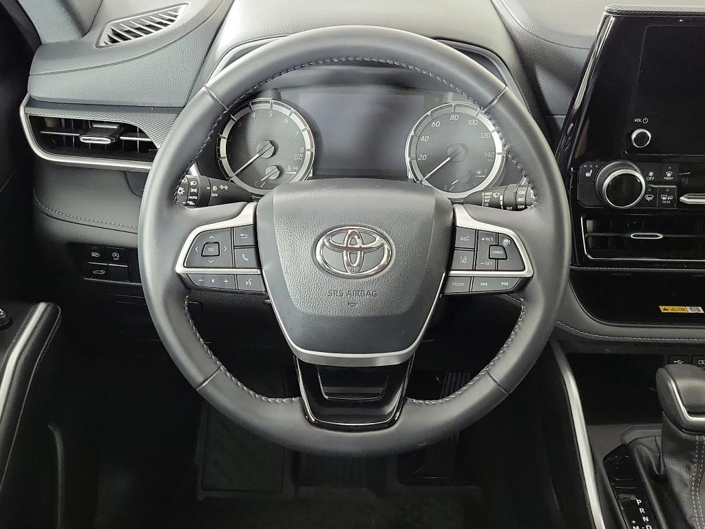 used 2024 Toyota Highlander car, priced at $47,447