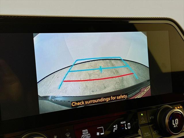 used 2024 Toyota Highlander car, priced at $48,999