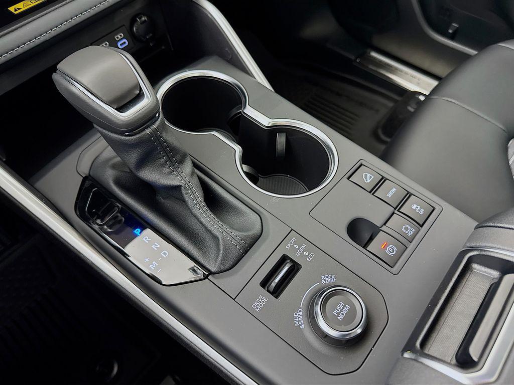 new 2026 Toyota Highlander car, priced at $51,191