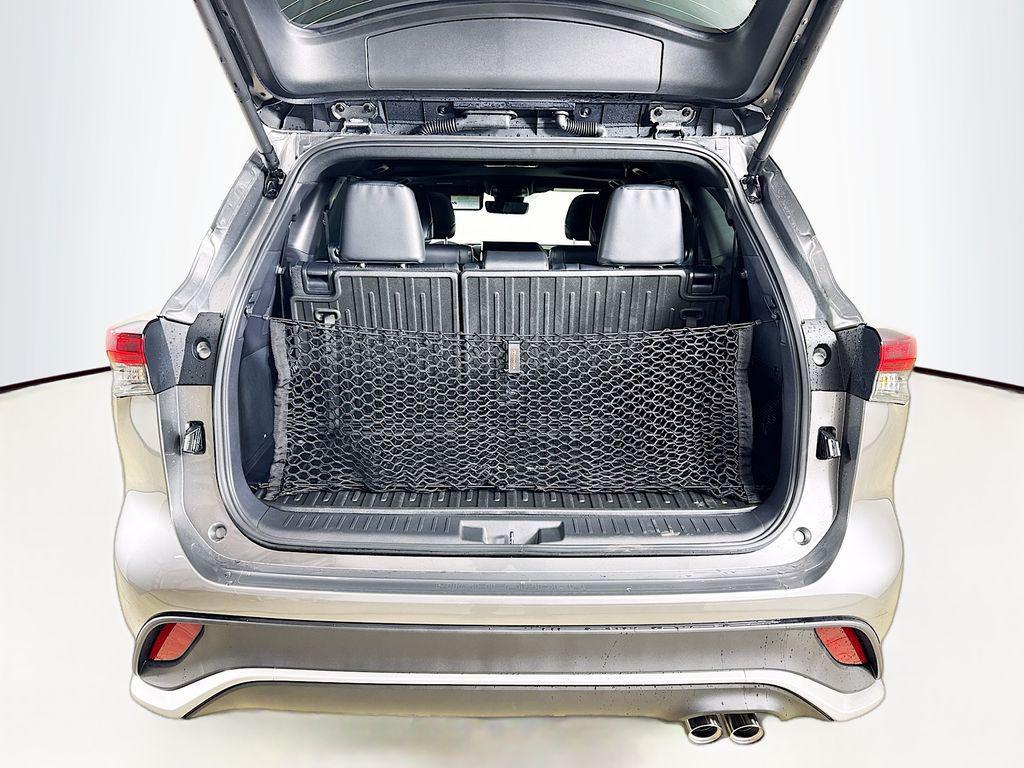 new 2026 Toyota Highlander car, priced at $51,191