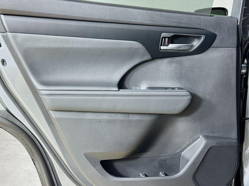 new 2026 Toyota Highlander car, priced at $51,191