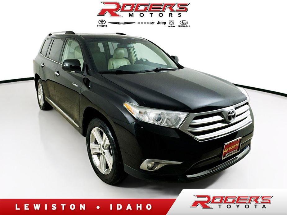 used 2013 Toyota Highlander car, priced at $15,499