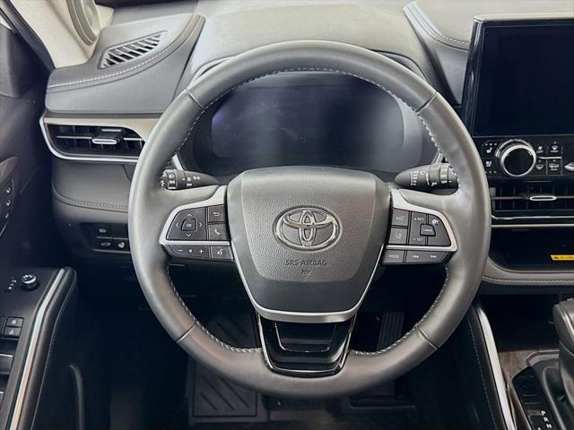 used 2024 Toyota Highlander Hybrid car, priced at $51,499