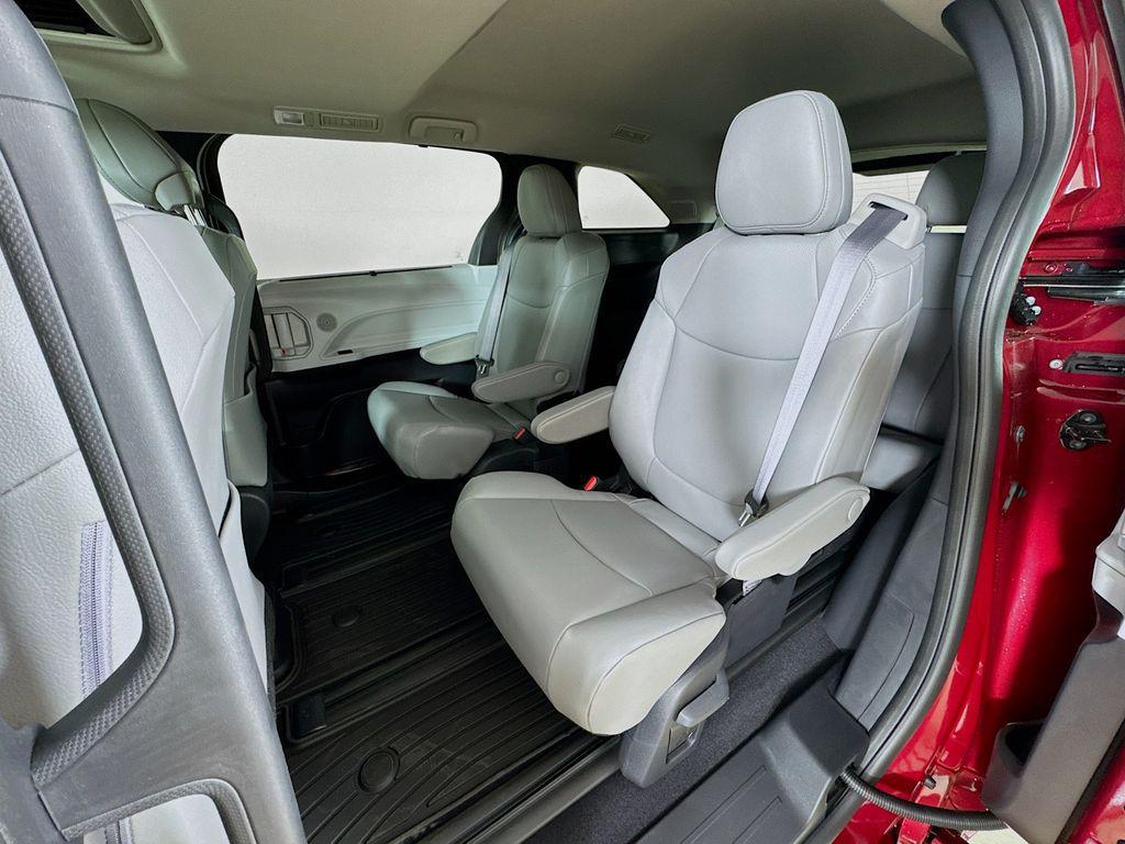 new 2025 Toyota Sienna car, priced at $48,710