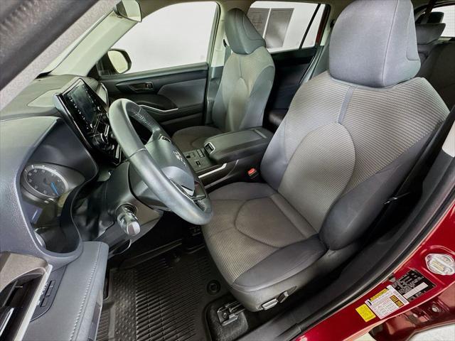 used 2022 Toyota Highlander Hybrid car, priced at $36,499