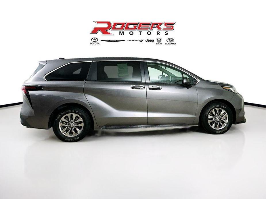 used 2023 Toyota Sienna car, priced at $39,999