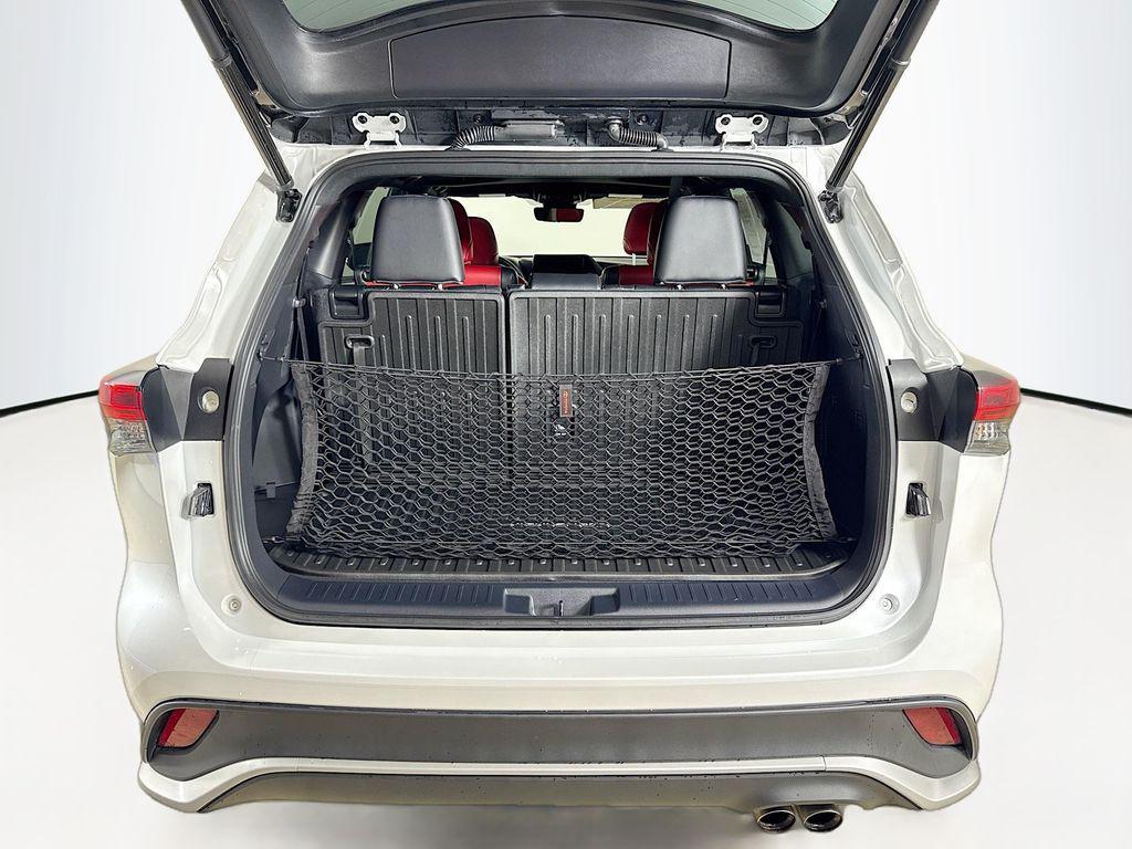 used 2023 Toyota Highlander car, priced at $43,368