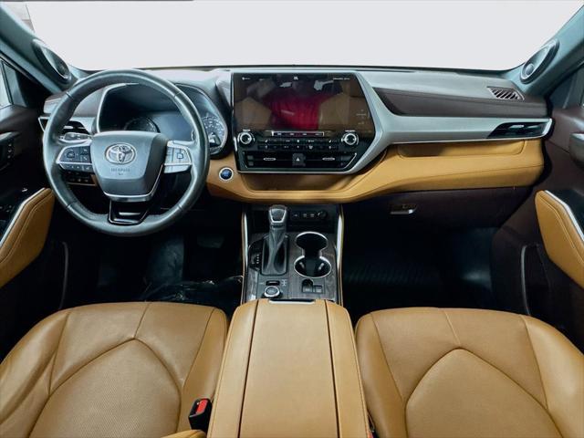 used 2021 Toyota Highlander car, priced at $43,000