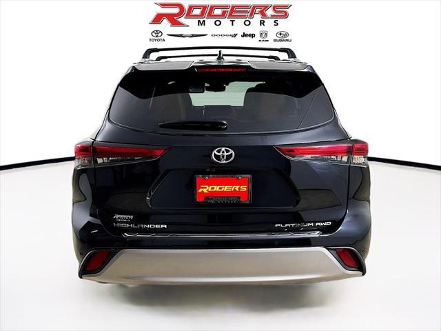 used 2021 Toyota Highlander car, priced at $43,000