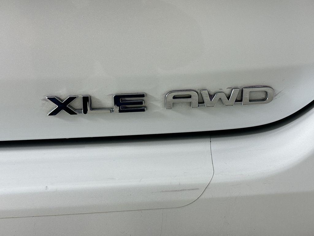 used 2023 Toyota Highlander car