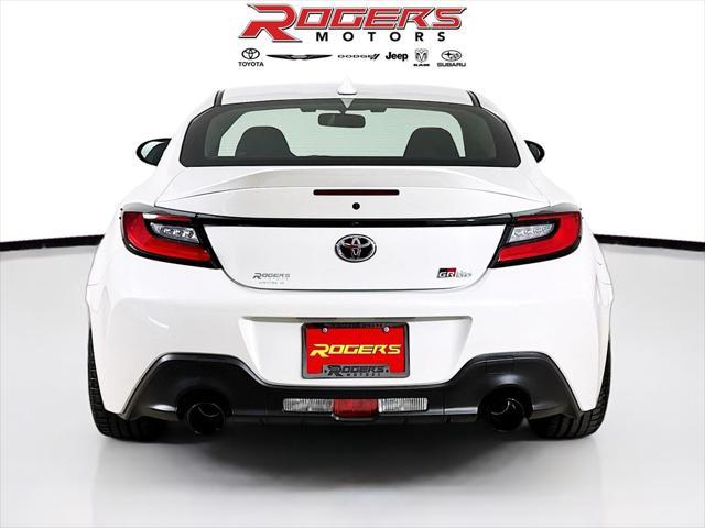 new 2025 Toyota GR86 car, priced at $40,914