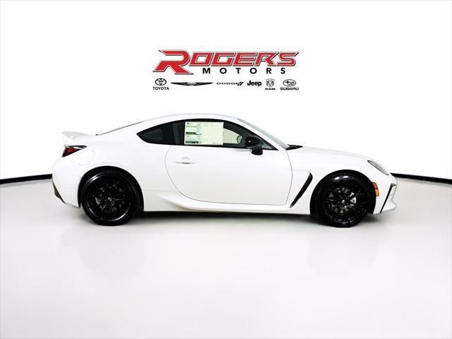 new 2025 Toyota GR86 car, priced at $40,914