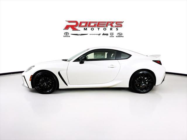 new 2025 Toyota GR86 car, priced at $40,914