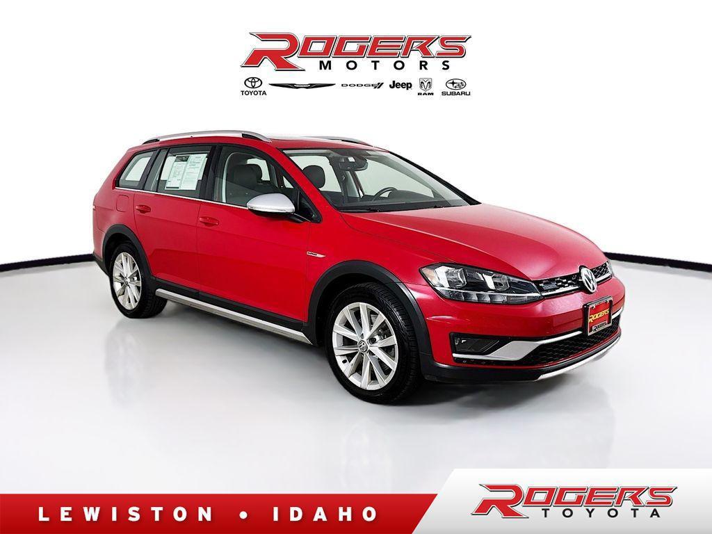 used 2019 Volkswagen Golf Alltrack car, priced at $24,286
