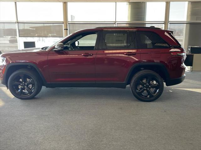new 2025 Jeep Grand Cherokee car