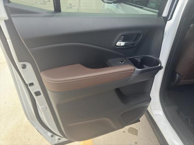 new 2025 Honda Ridgeline car