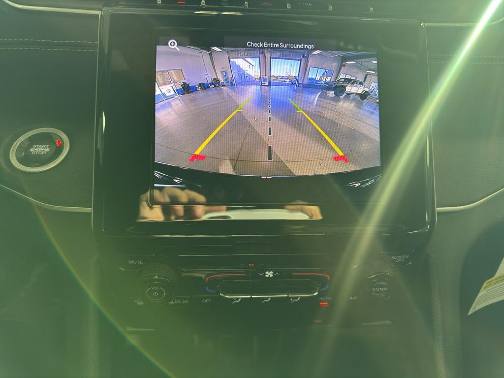 new 2025 Jeep Grand Cherokee car