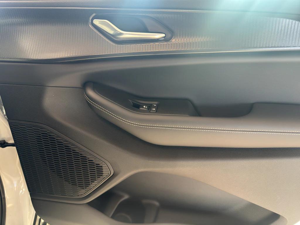 new 2025 Jeep Grand Cherokee car